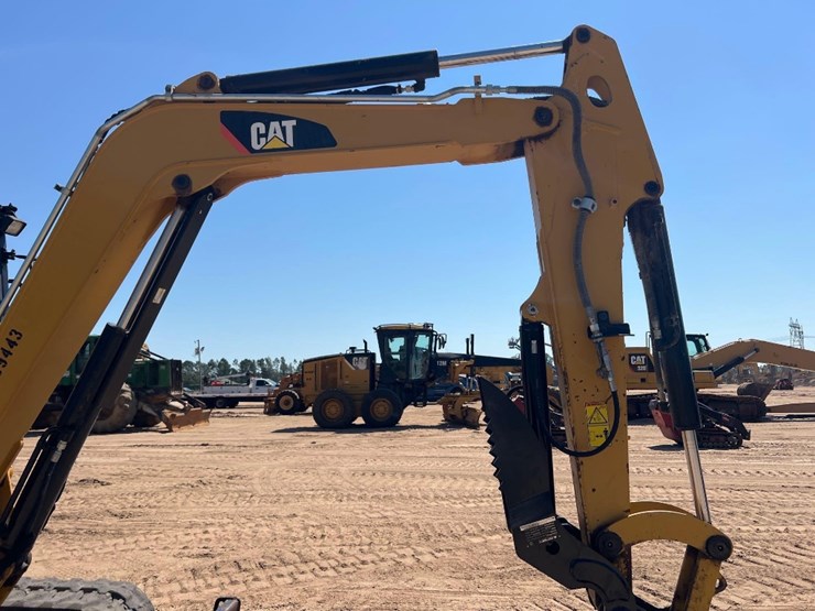 2019-caterpillar-305e2-cr-image-22