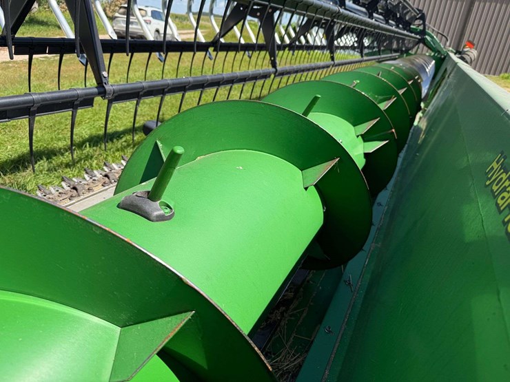 2010-john-deere-635f-image-10