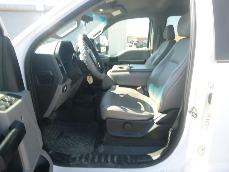 2018-ford-f250-image-9