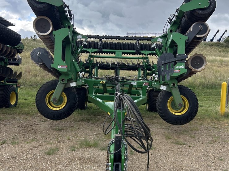 2021-john-deere-2680h-image-2