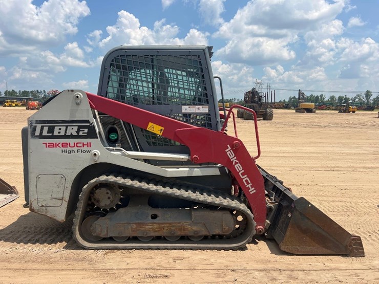 2021-takeuchi-tl8r2-image-5