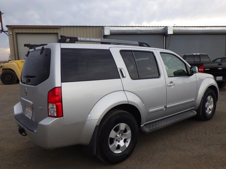 2006-nissan-pathfinder-image-3