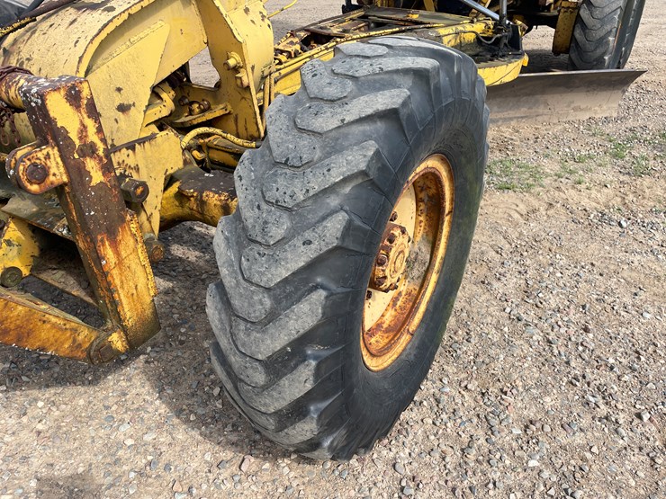 #2010-•-austin-western-road-grader-image-8