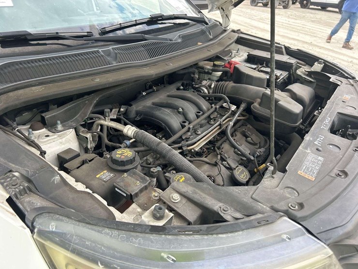 2017-ford-explorer-image-9
