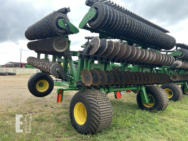 2021-john-deere-2680h-image-4