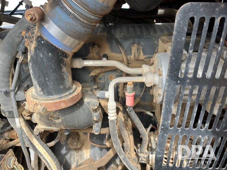 2015-case-ih-titan-4530-image-40