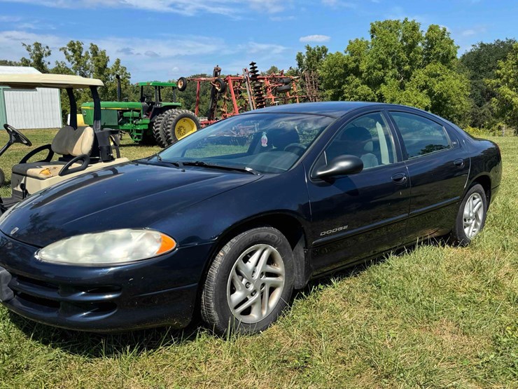 2001-dodge-intrepid-sedan-image-4