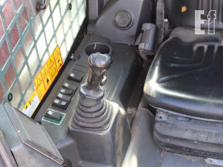 takeuchi-tl10v2-image-10