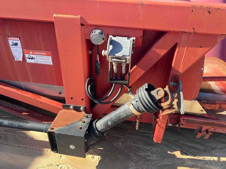 case-ih-2412-image-8
