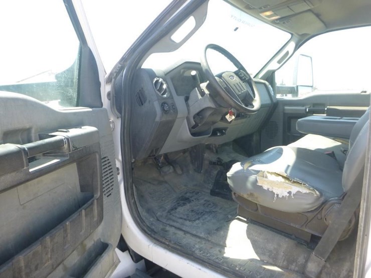 2017-ford-f650-image-9
