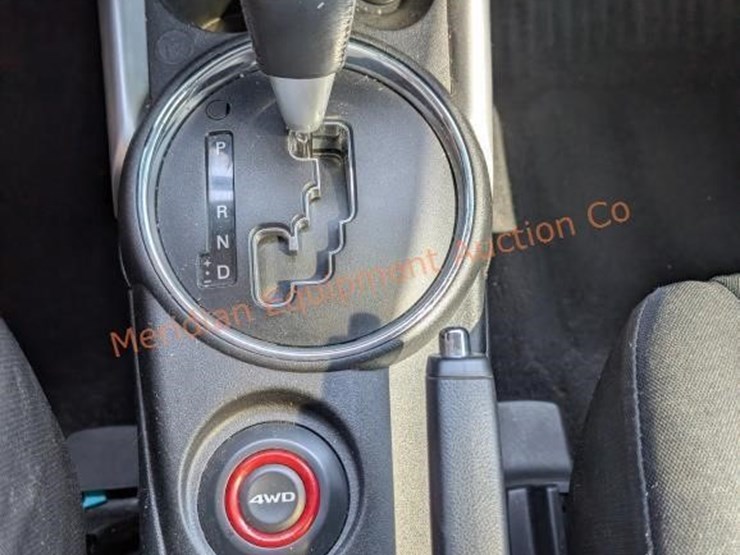 2014-mitsubishi-outlander-image-31