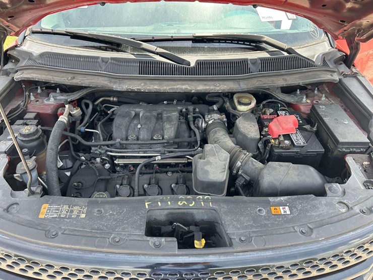 2014-ford-explorer-image-7