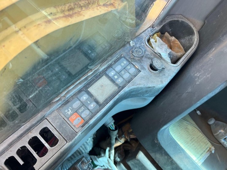 2007-caterpillar-330dl-image-40