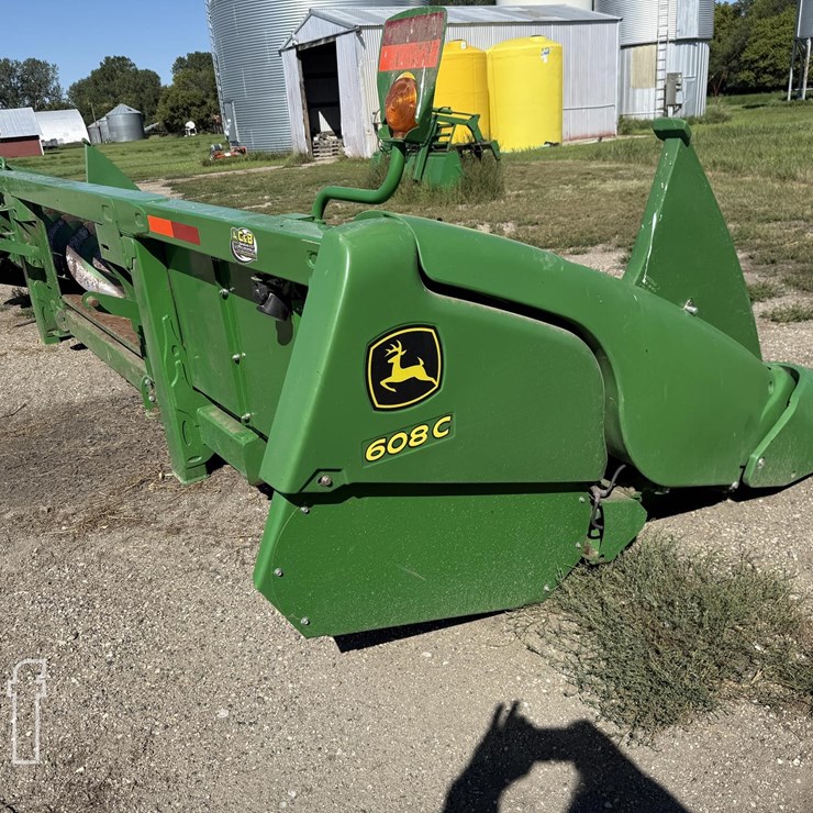 2012 JOHN DEERE 608C