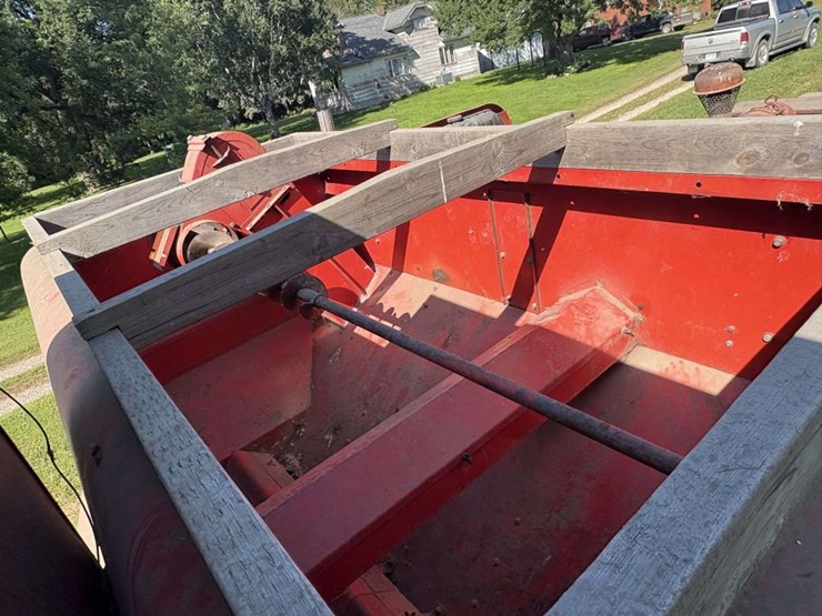 massey-ferguson-205-image-35