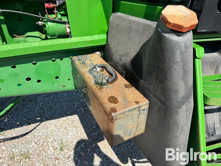 1995-john-deere-7200-image-19