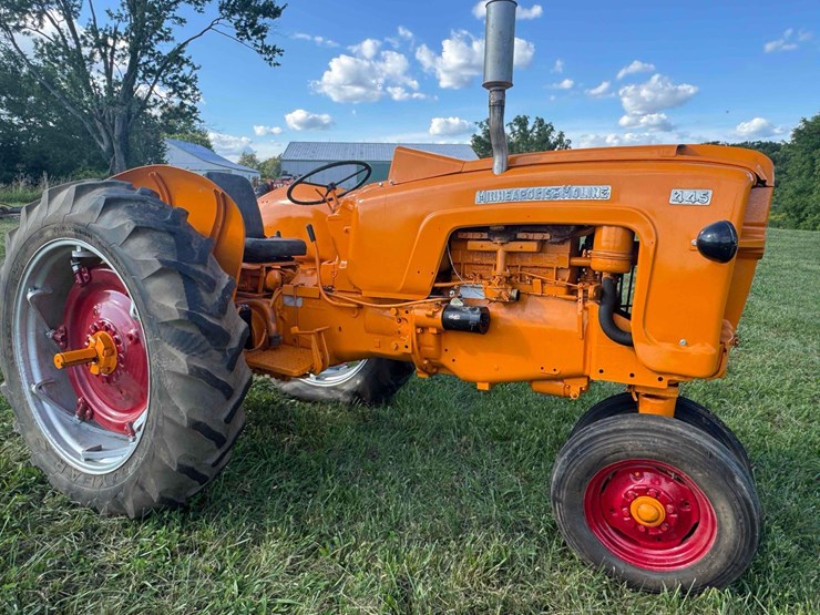 minneapolis-moline-445-image-1