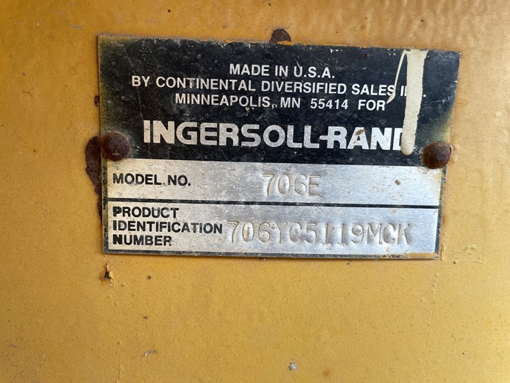 #2140-•-hull-706e-lift-truck-image-22