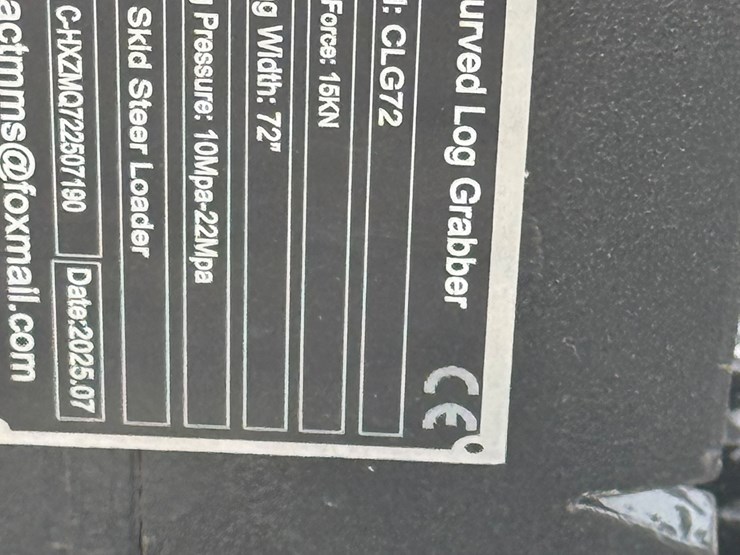 #2000-•-#26334-•-unused-giyi-72"-skid-steer-curbed-log-grabber-chxzmq722507190-image-8