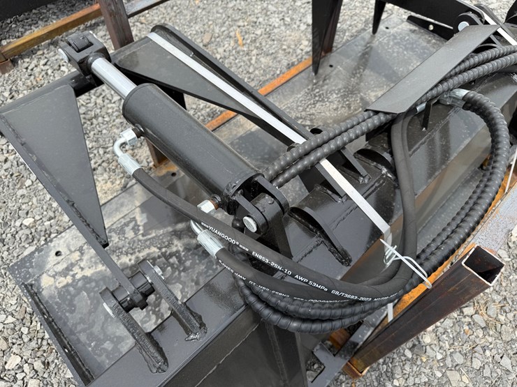 #2000-•-#26527-•-unused-giyi-gy-pg72c-72"-skid-steer-plate-grabber-c-pbzmq722507144-image-8