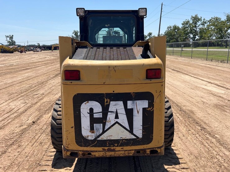 2008-caterpillar-226b2-image-3
