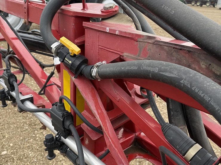 2020-case-ih-patriot-4440-image-36