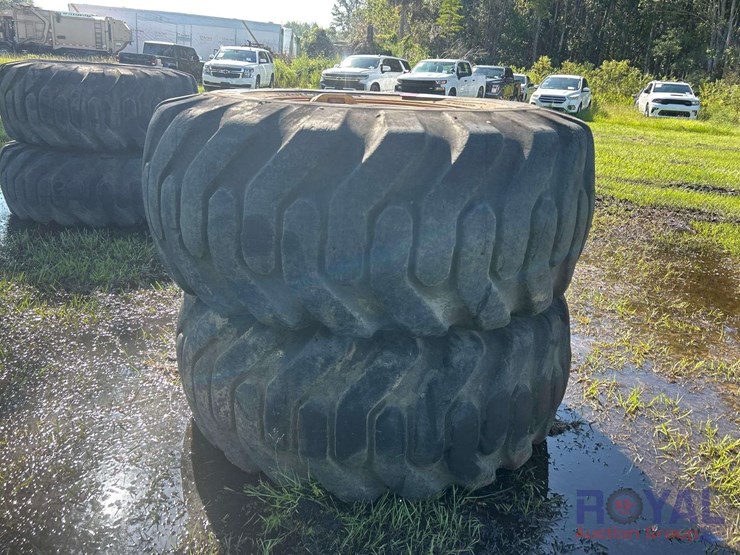 lot-of-2-caterpillar-loader-tires-image-3