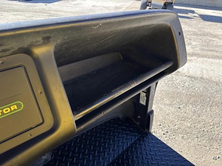 john-deere-gator-image-17