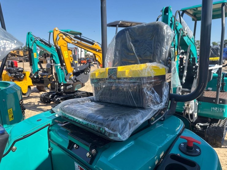 unused-cfg-qk16r-excavator-image-10