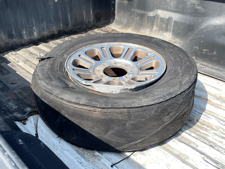 #2135-•-2015-ford-f350-pickup-truck-(has-mn-title)-image-15
