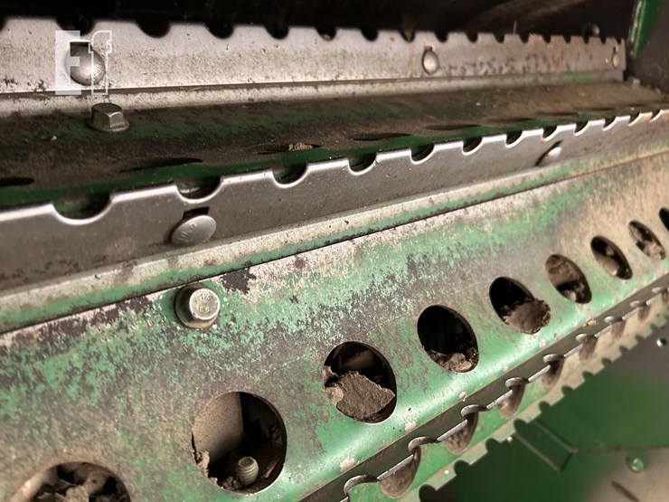 2021-john-deere-s790-image-46