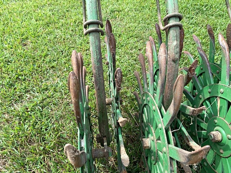 john-deere-400-image-4