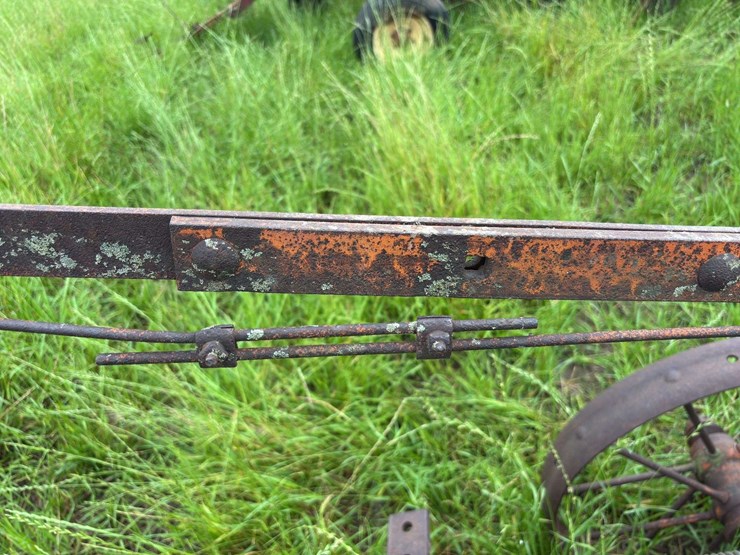 2-bottom-14”-pull-type-plow-image-18