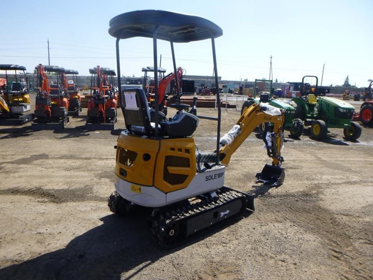 2025-sdlanch-sdl18p-hydraulic-excavator-image-3