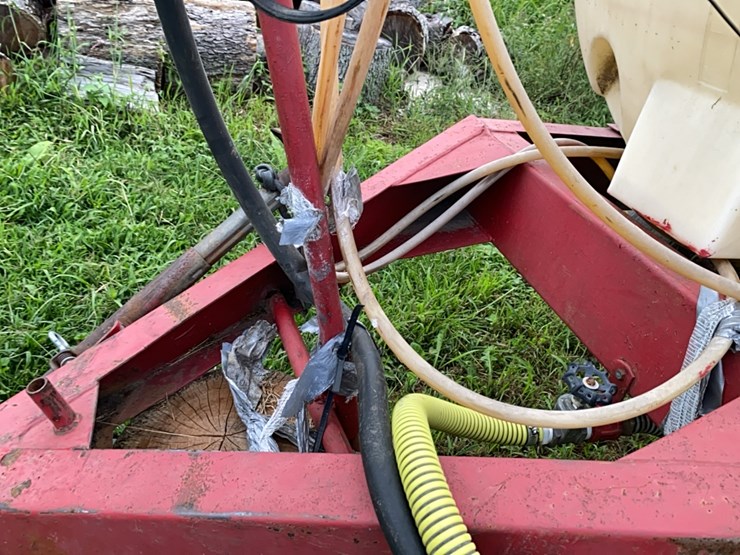 field-sprayer-image-14