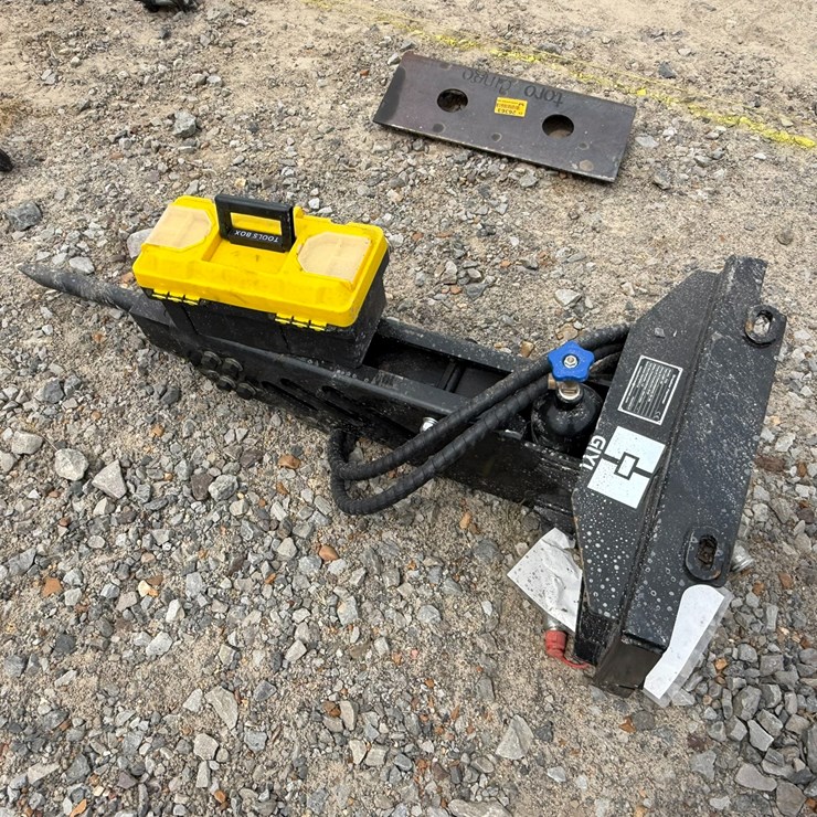 #230 • #27016 • Unused GIYI GY-P45 Mini Skid Steer Breaker PSC452507148