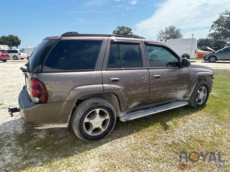 2008-chevrolet-trailblazer-image-3