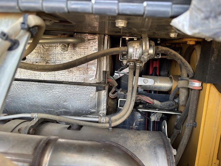2019-deere-333g-image-39
