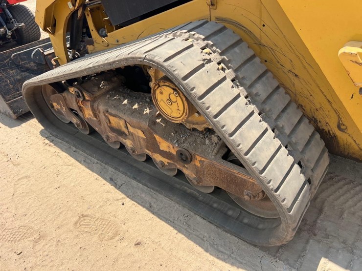 2019-caterpillar-289d3-image-21