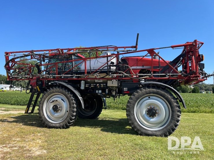 2011-case-ih-patriot-3330-image-18