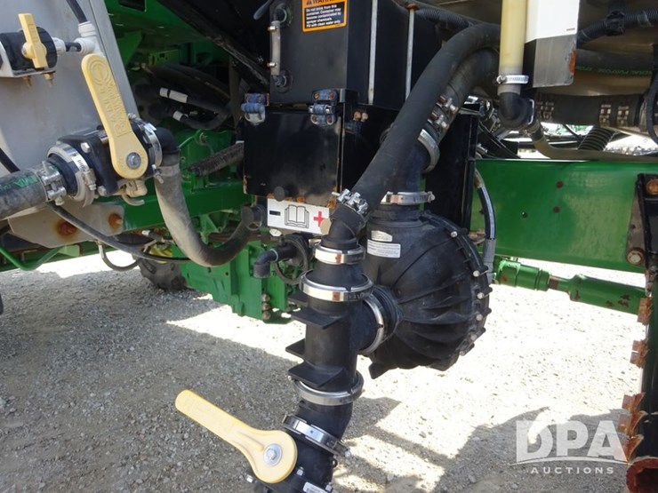 2019-john-deere-f4365-image-103
