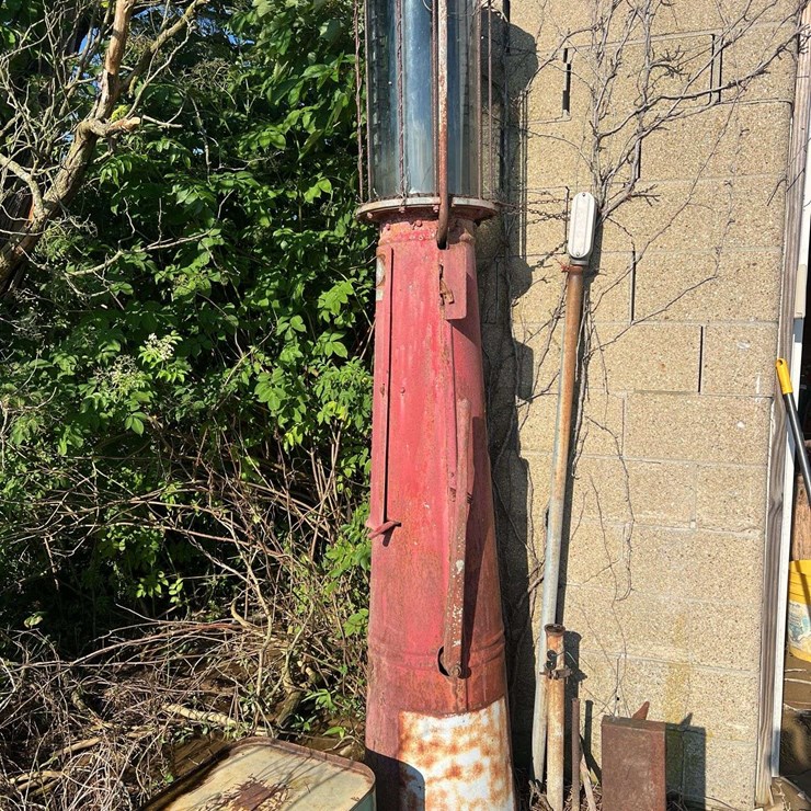 Gilbert & Barker Visible Gas Pump