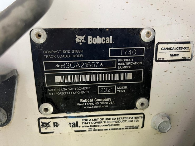 2021-bobcat-t740-image-33