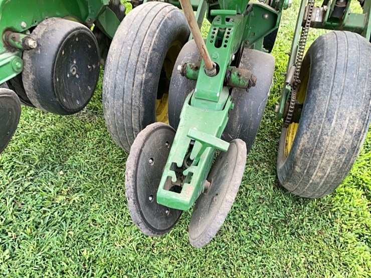john-deere-1750-image-27
