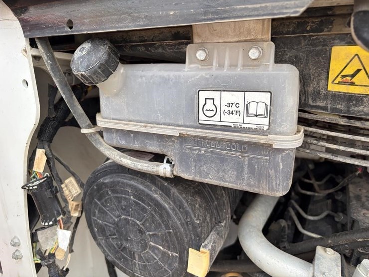 2022-bobcat-t66-image-35