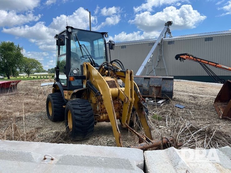 2015-caterpillar-903c-image-4