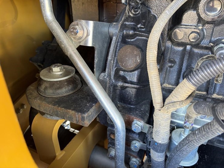 2023-deere-60g-image-51
