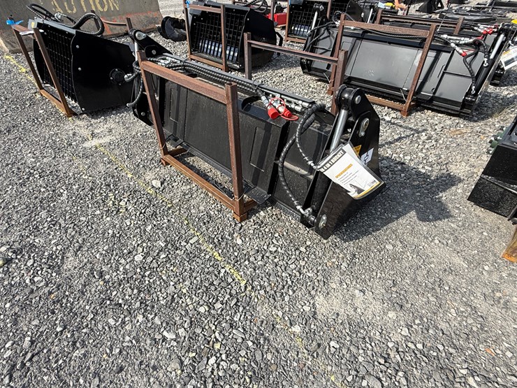 #2000-•-#26265-•-unused-giyi-72"-skid-steer-bucket-fkhd722507242-image-4