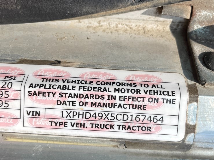 #2108-•-2012-peterbilt-truck-tractor-(has-mn-title-in-delay)-image-26