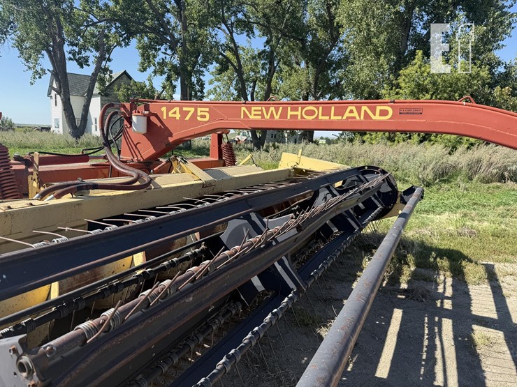 new-holland-1475-image-2